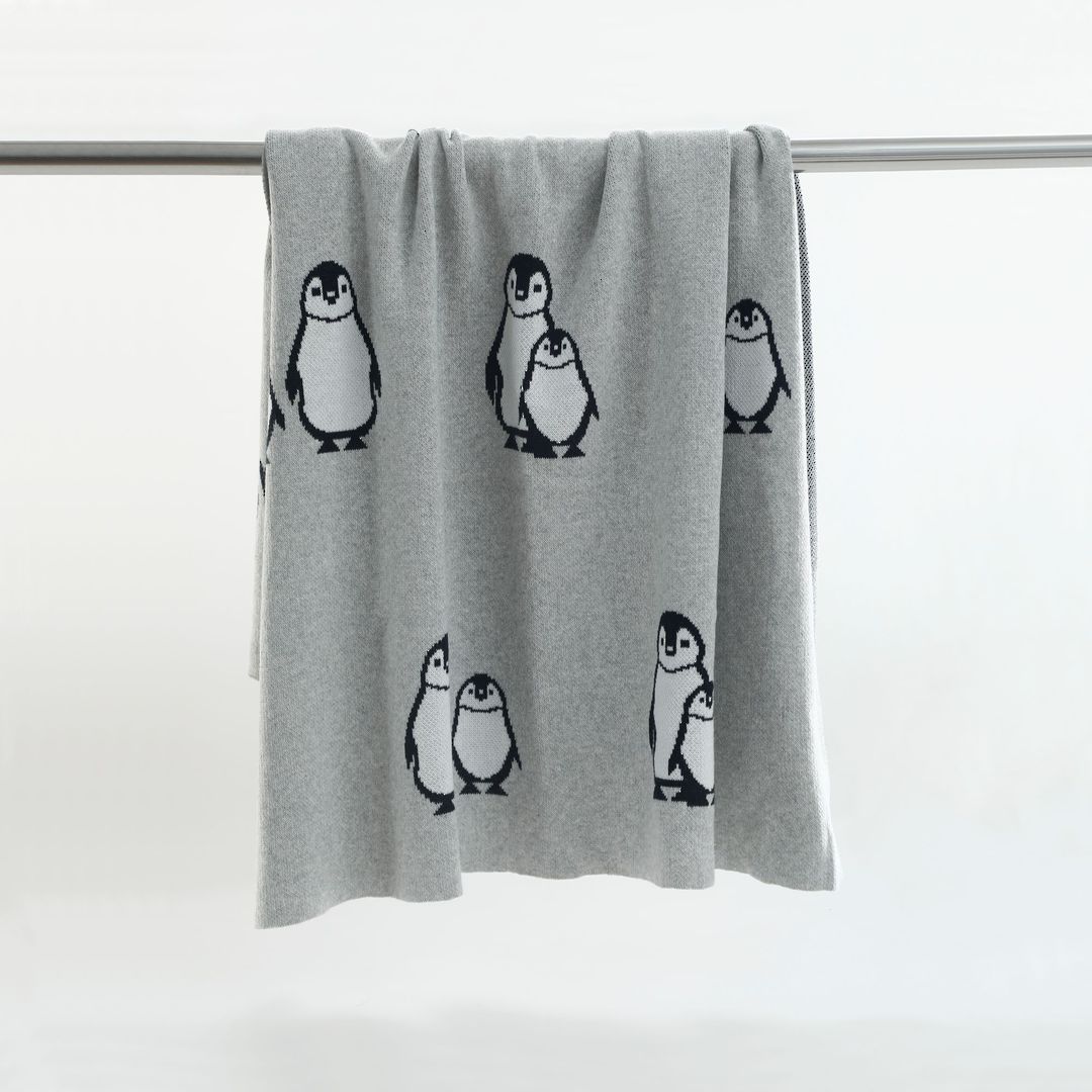 MM Linen - Penguins Baby Blanket image 0